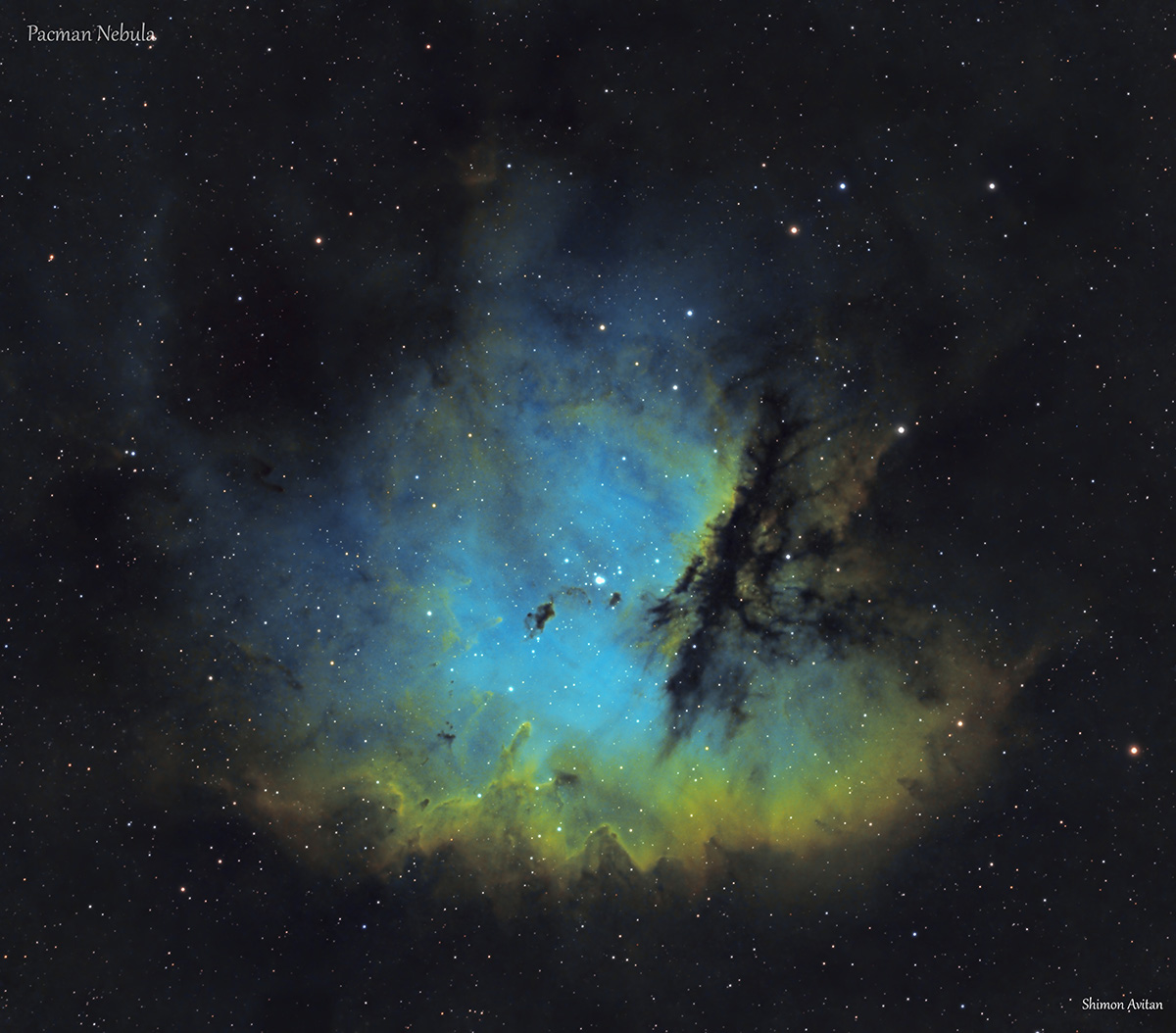 Pacman Nebula (NGC 281) in SHO - Deep Sky Astrophotography